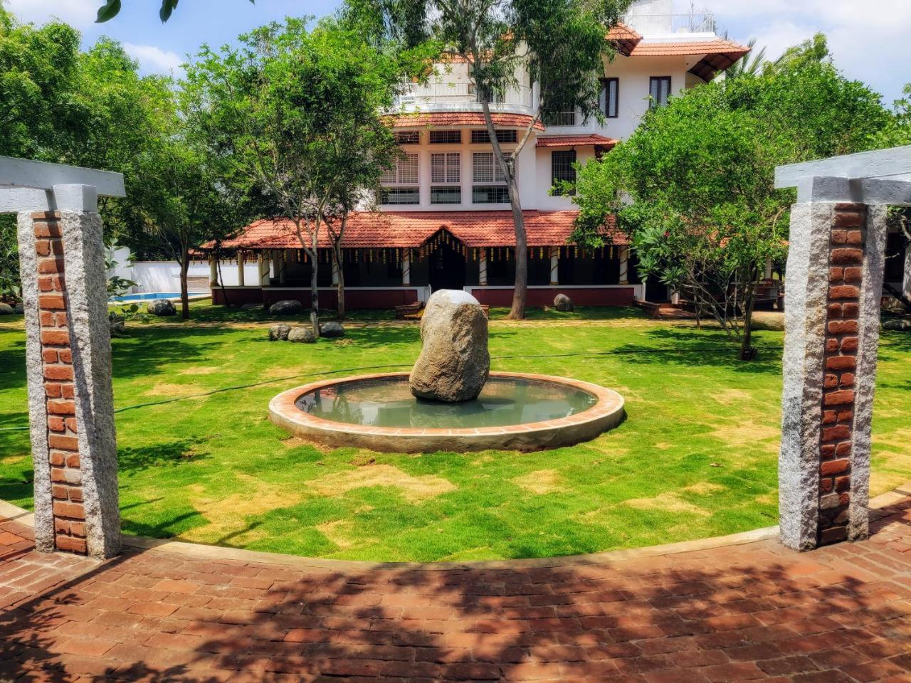Sun Farm House Auroville Buitenkant foto