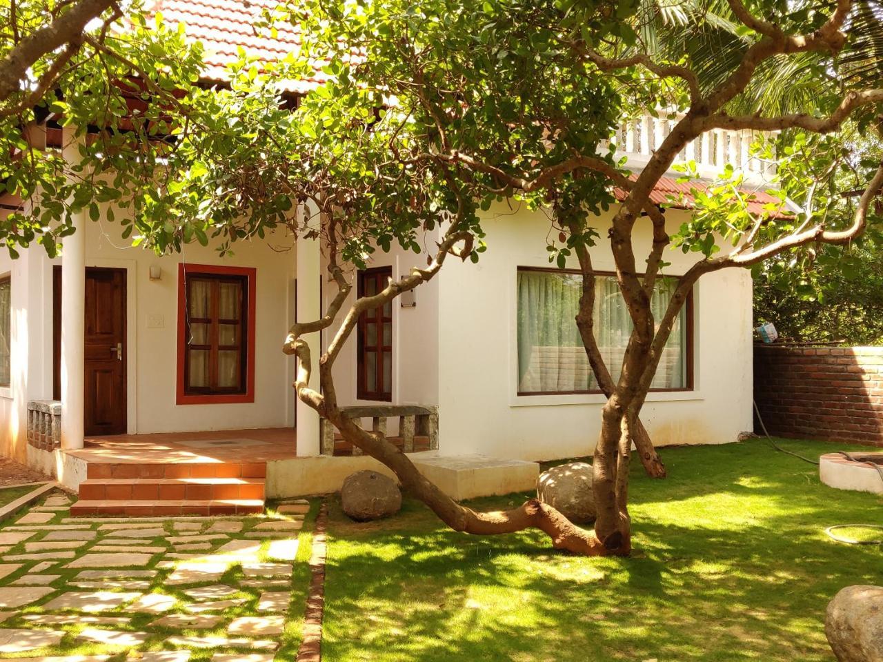Sun Farm House Auroville Buitenkant foto